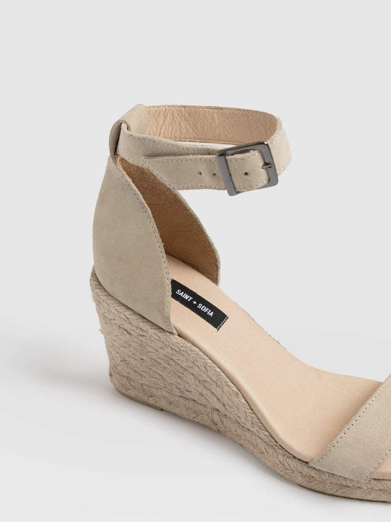 Serena Espadrille Wedges Cream - Women's Heels | Saint + Sofia® EU