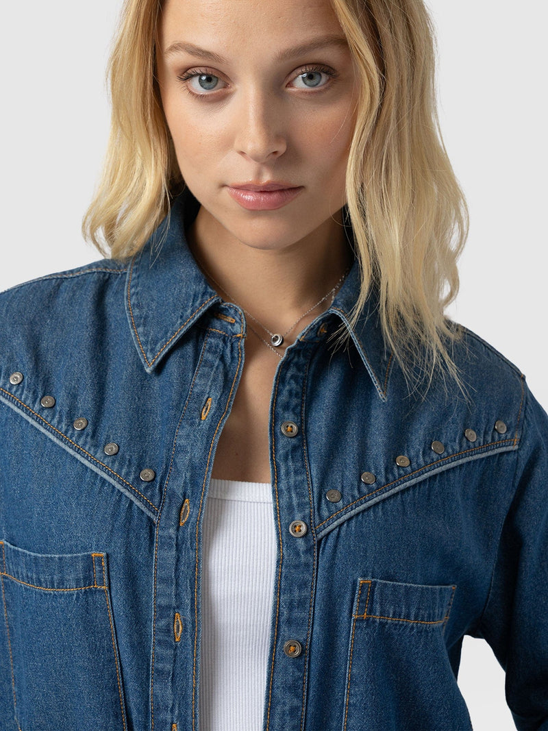 Sidney Denim Shirt Mid Blue - Women's Shirts | Saint + Sofia® EU