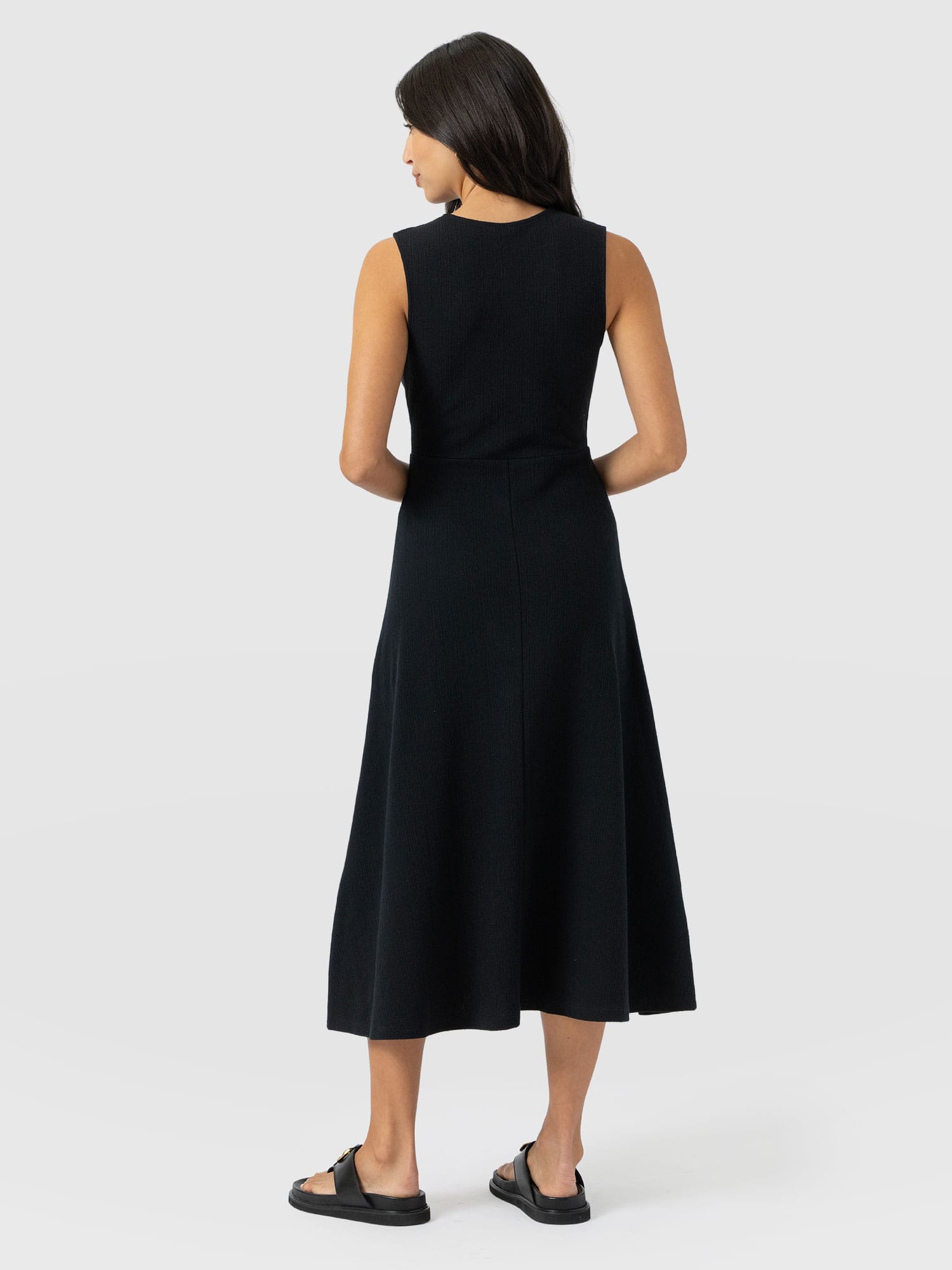Sleeveless Maggie Wrap Dress - Black Textured - Women's Dresses | Saint + Sofia® EU