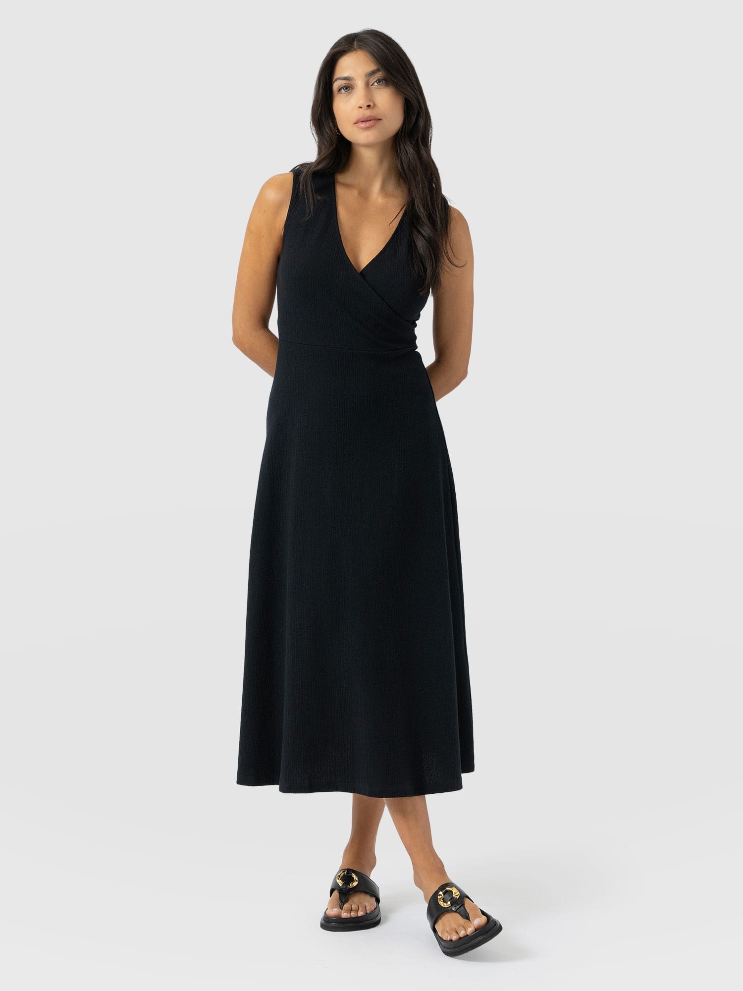 Sleeveless Maggie Wrap Dress - Black Textured - Women's Dresses | Saint + Sofia® EU