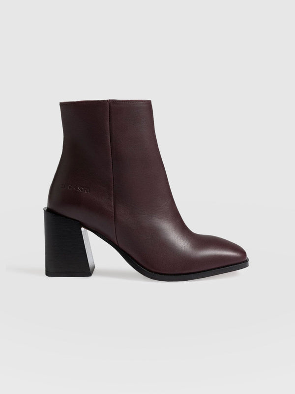 Sloane Ankle Boot Burgundy - Women's Leather Boots | Saint + Sofia® EU