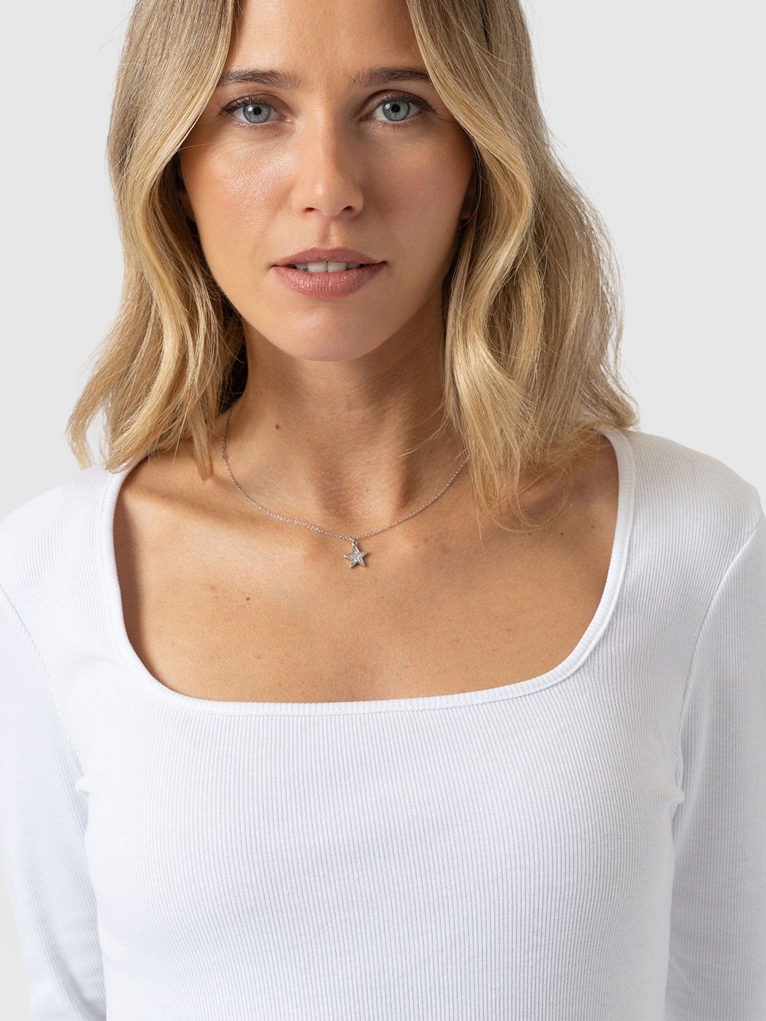 Sloane Ribbed Top - White - Women's T-shirts | Saint + Sofia® EU