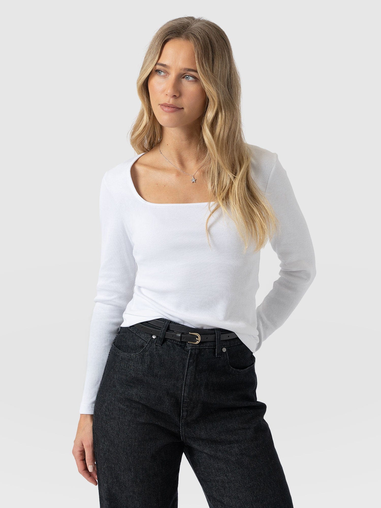 Sloane Ribbed Top - White - Women's T-shirts | Saint + Sofia® EU