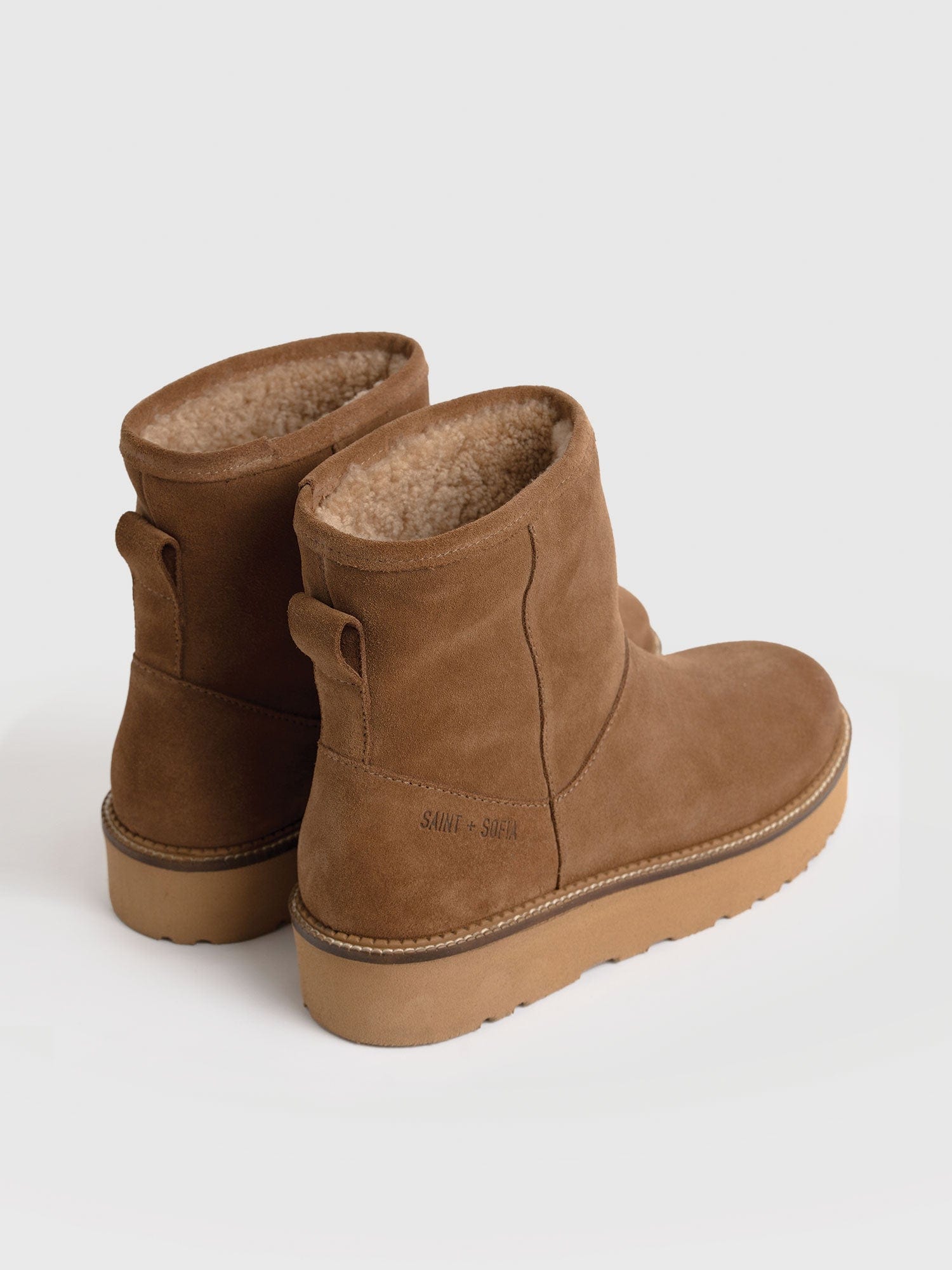 Sloane Shearling Boot - Camel - Women's Shoes | Saint + Sofia® EU