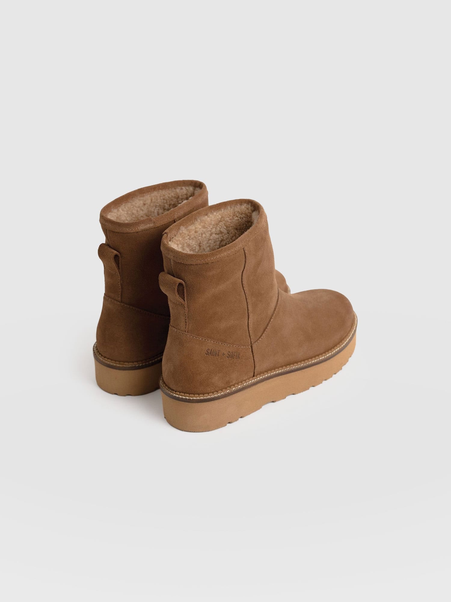 Sloane Shearling Boot - Camel - Women's Shoes | Saint + Sofia® EU