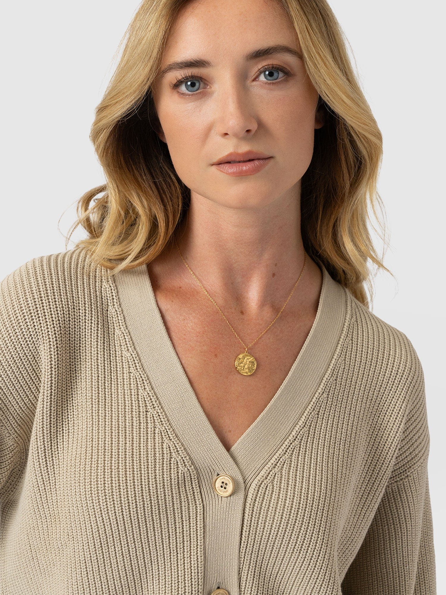 Soho Crop Cardigan Beige - Women's Cardigans | Saint + Sofia® EU