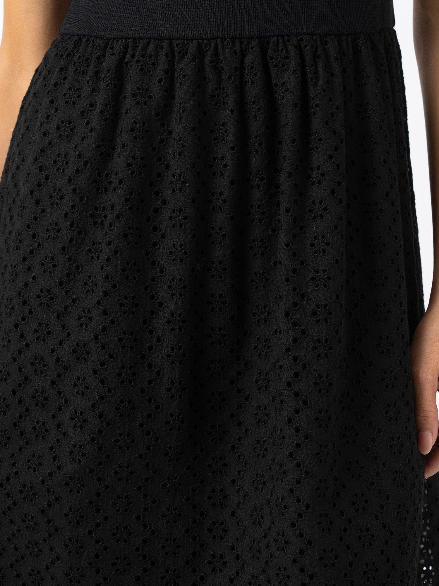 Sophia Contrast Dress - Black Broderie - Women's Dresses | Saint + Sofia® EU