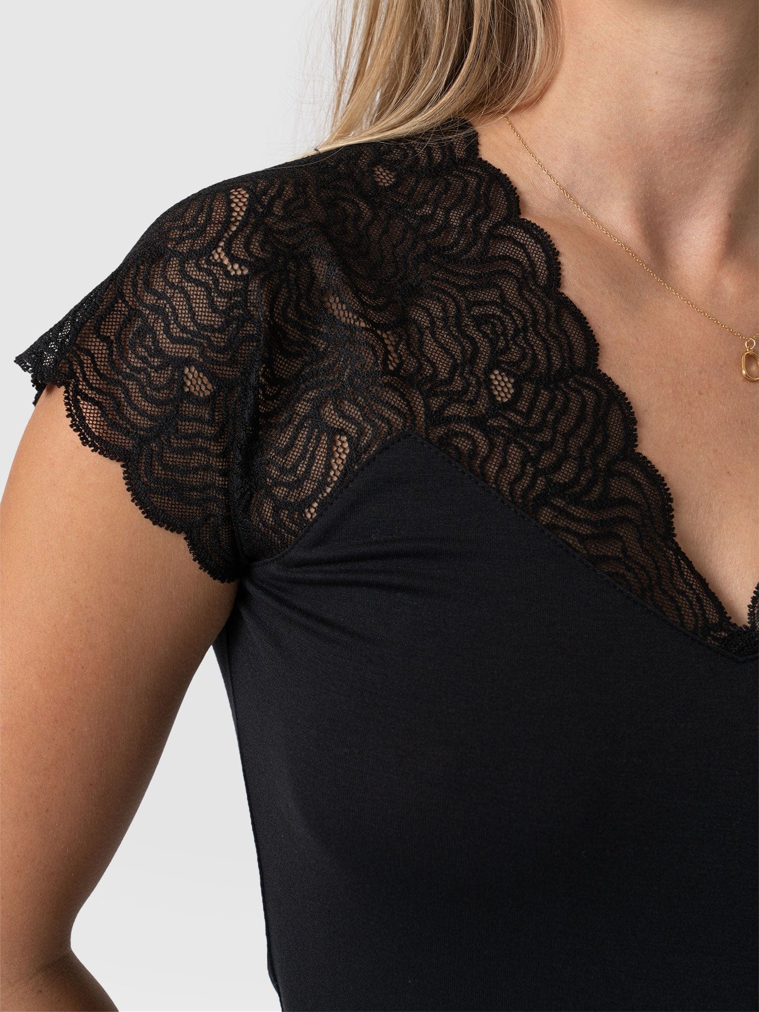Sophia Lace Tee Black - Women's Tops | Saint + Sofia® EU
