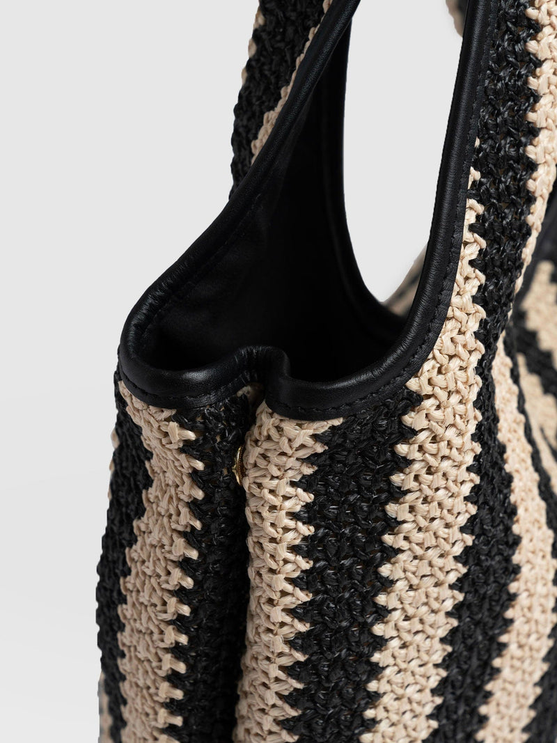 Stella Shoulder Tote Bag Beige/Black Raffia - Women's Bags | Saint + Sofia® EU