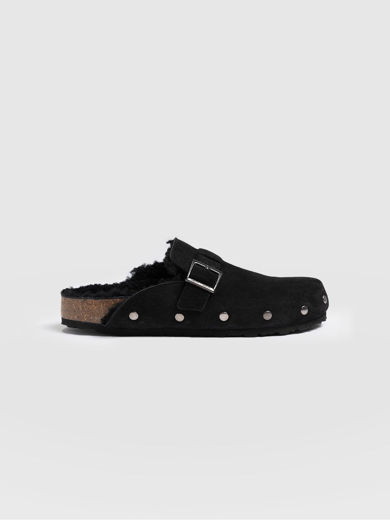 Studded Clogs Black Shearling - Women's Shoes | Saint + Sofia® EU