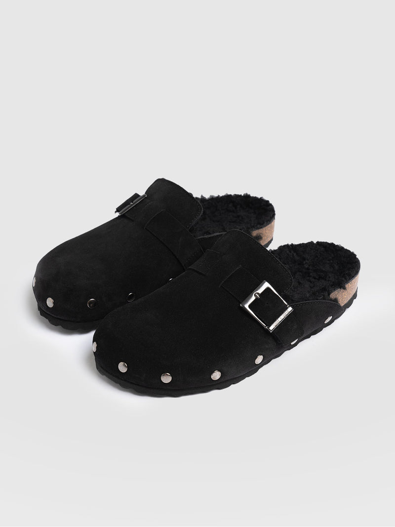 Studded Clogs Black Shearling - Women's Shoes | Saint + Sofia® EU