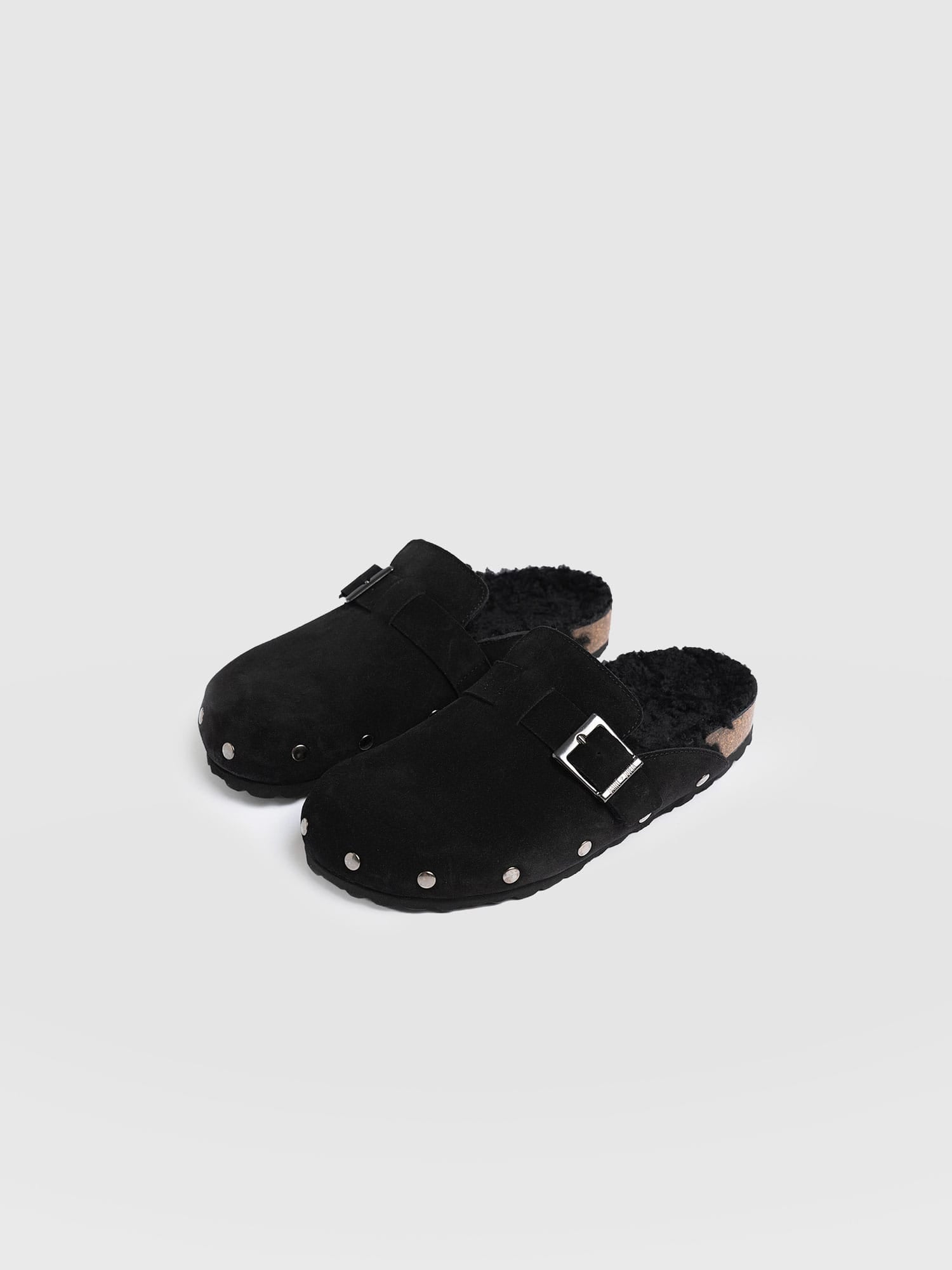 Studded Clogs Black Shearling - Women's Shoes | Saint + Sofia® EU