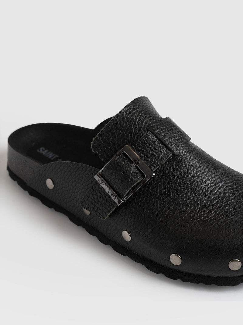 Studded Clogs Black - Women's Shoes | Saint + Sofia® EU