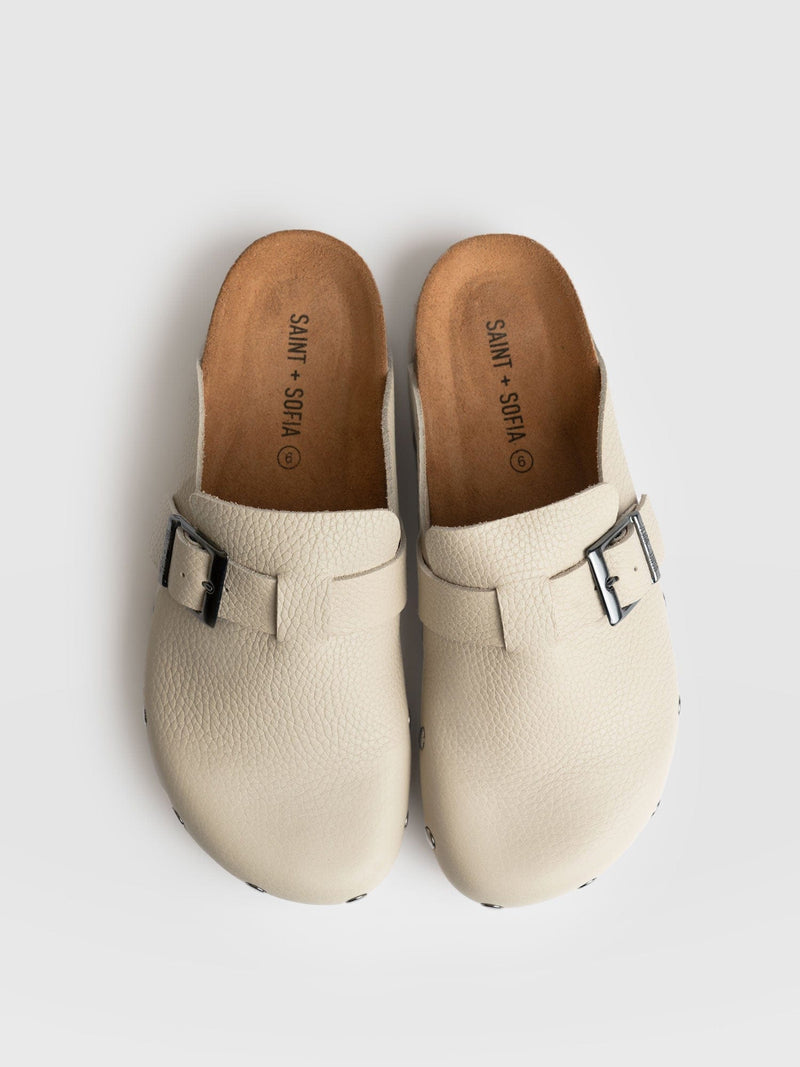 Studded Clogs Cream - Women's Shoes | Saint + Sofia® EU