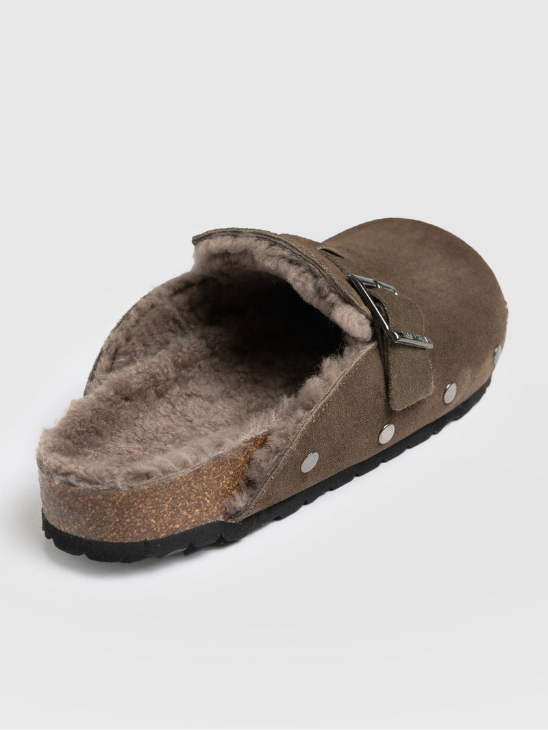 Studded Clogs Khaki Shearling - Women's Shoes | Saint + Sofia® EU