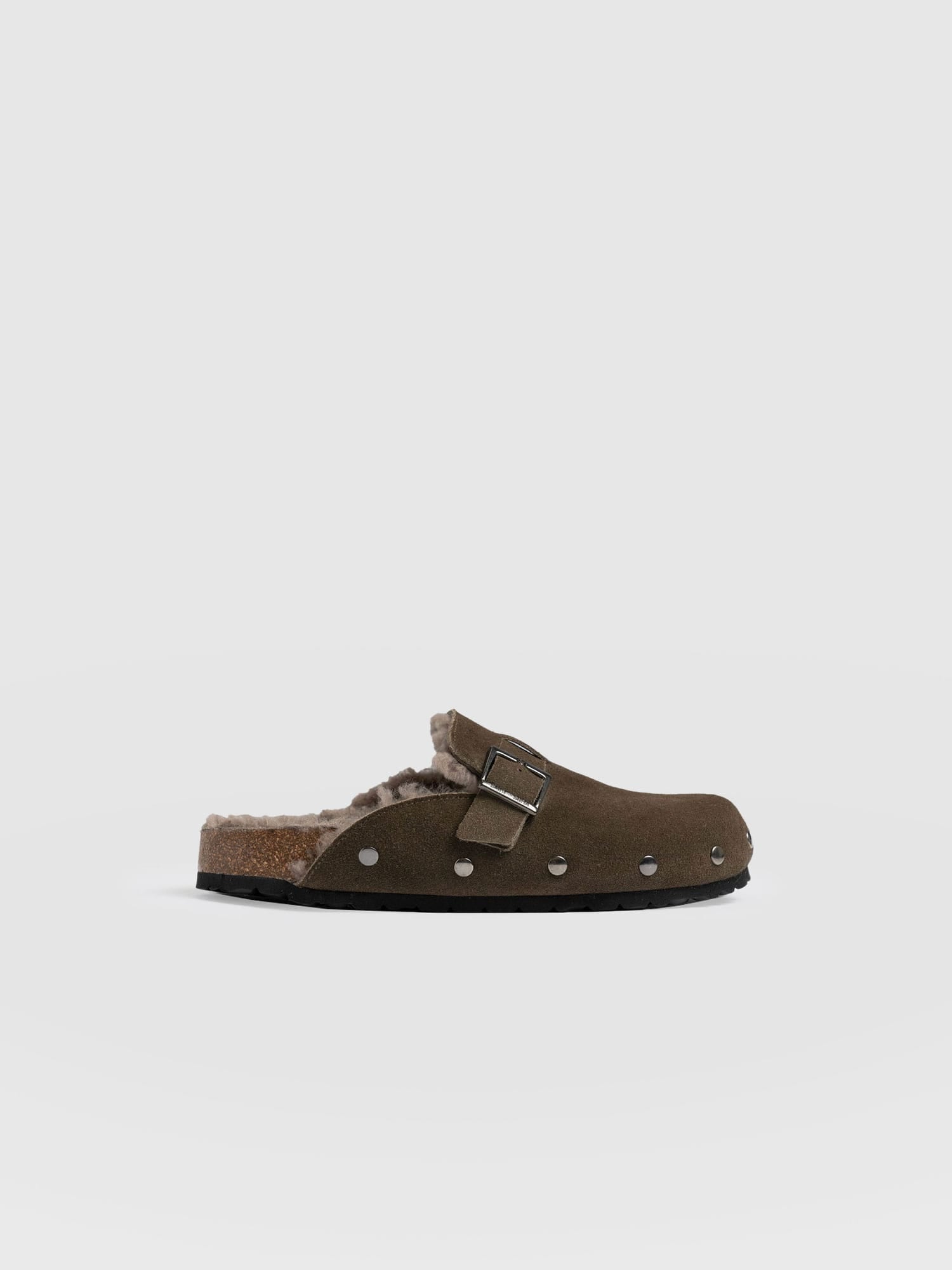 Studded Clogs Khaki Shearling - Women's Shoes | Saint + Sofia® EU