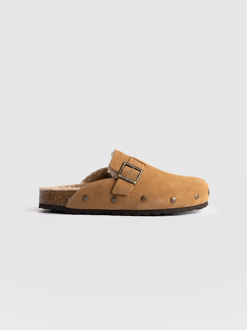 Studded Clogs Tan Shearling - Women's Shoes | Saint + Sofia® EU