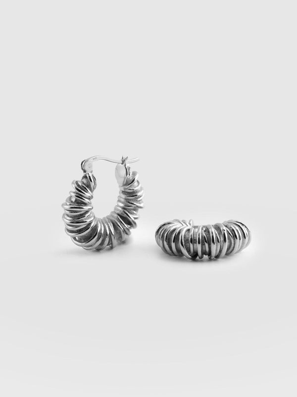 Swirl Hoop Earrings Silver - Women's Jewellery | Saint + Sofia® EU