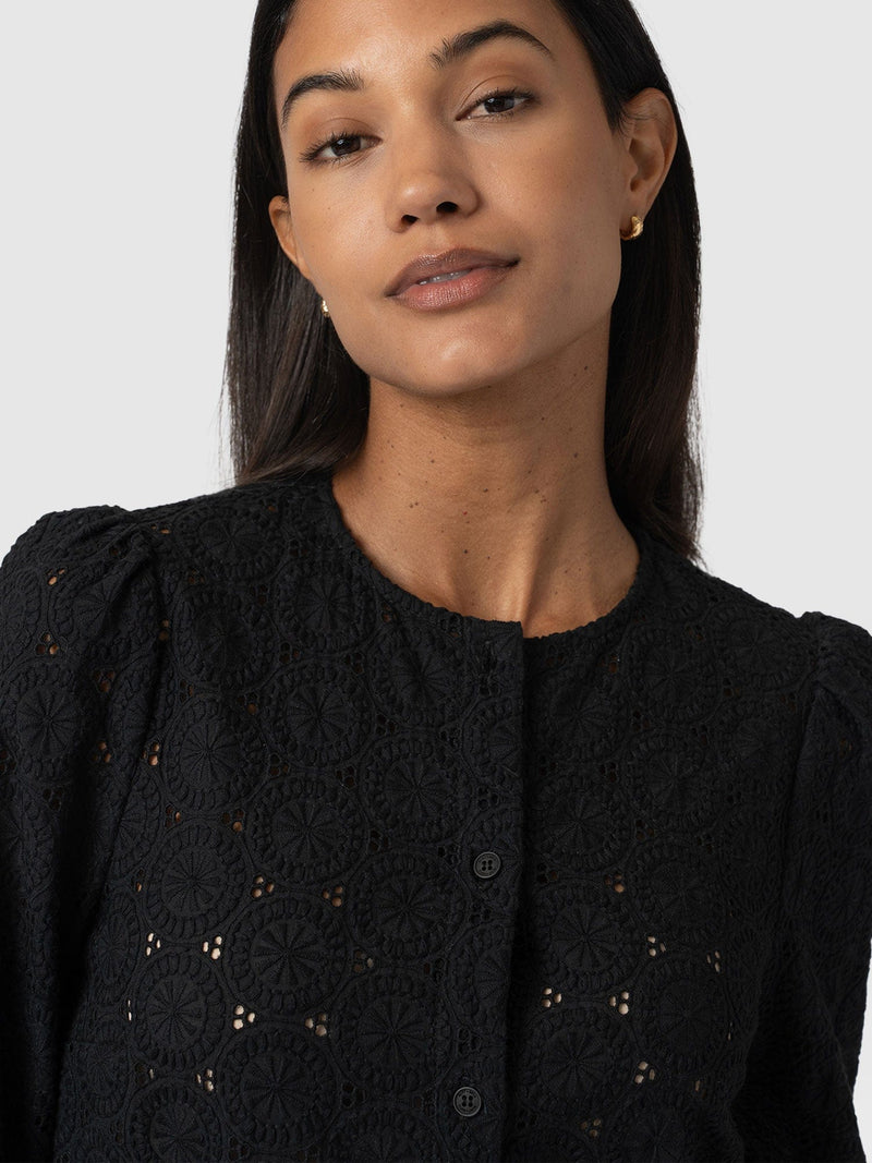 Tabitha Blouse Black Broderie - Women's Blouses | Saint + Sofia® EU