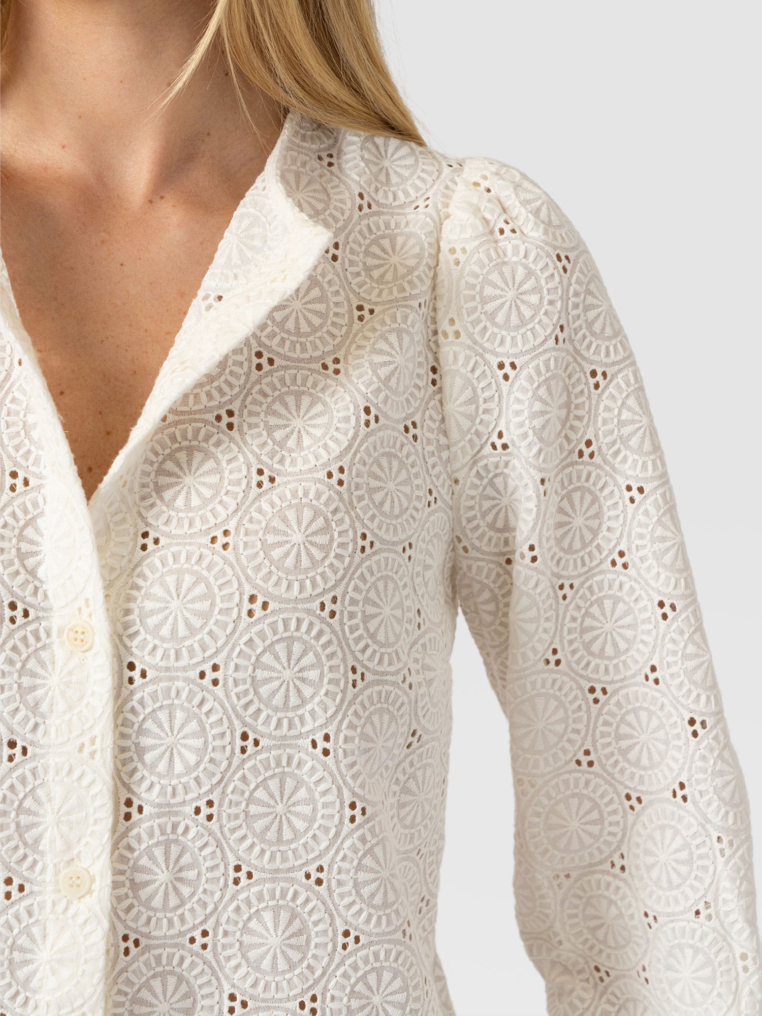 Tabitha Blouse Cream Broderie - Women's Blouses | Saint and Sofia® EU