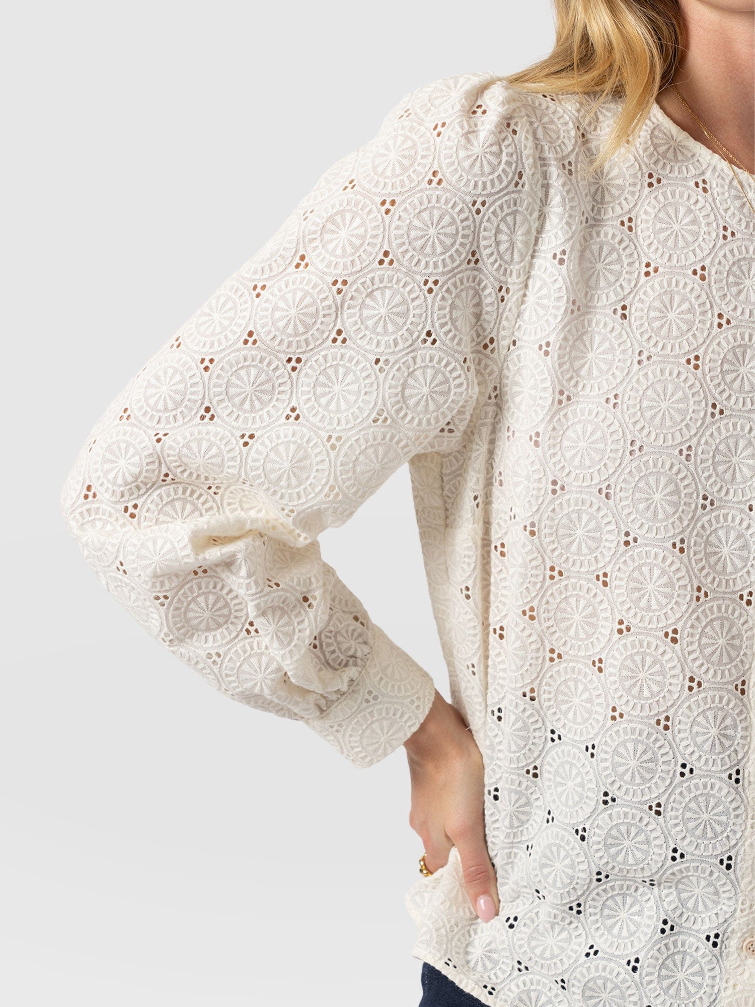 Tabitha Blouse Cream Broderie - Women's Blouses | Saint + Sofia® EU