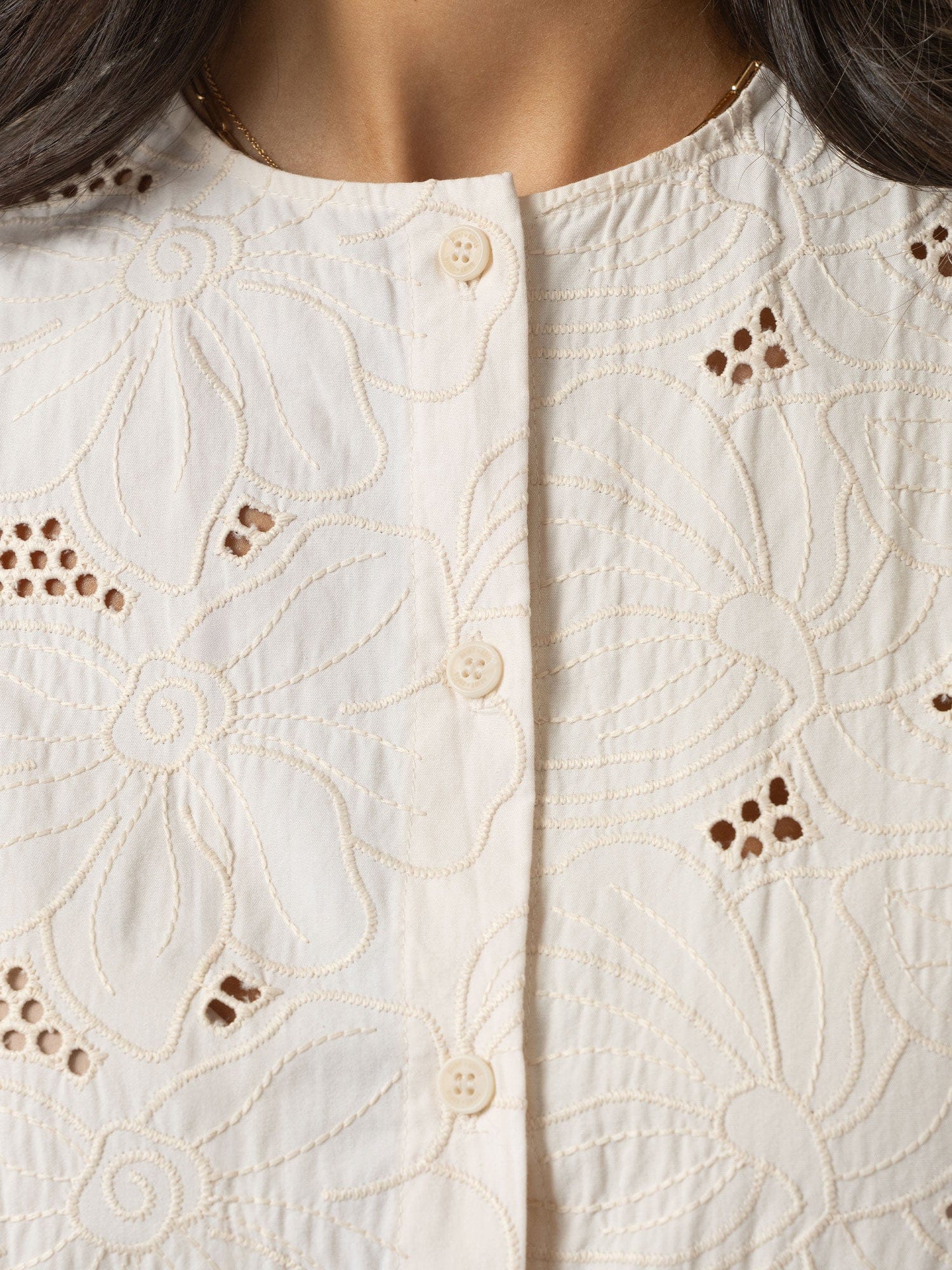 Tabitha Blouse - Cream Floral - Women's Blouses | Saint + Sofia® EU