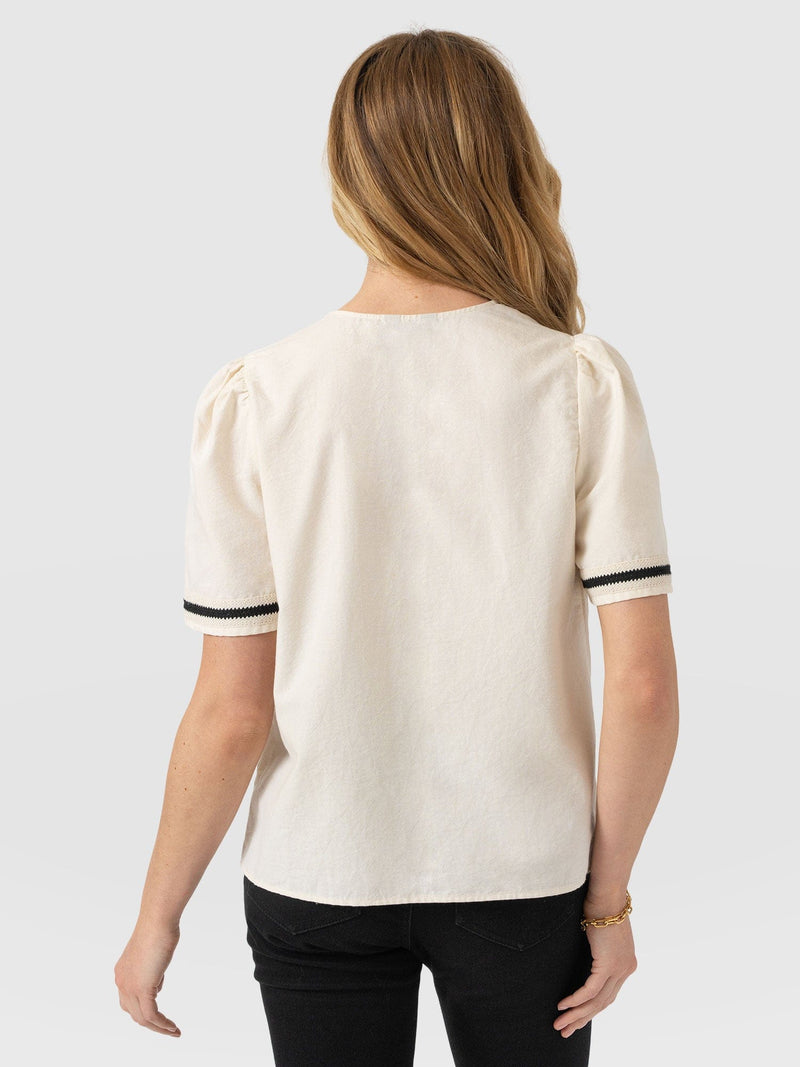 Tabitha Blouse - Cream - Women's Blouses | Saint + Sofia® EU