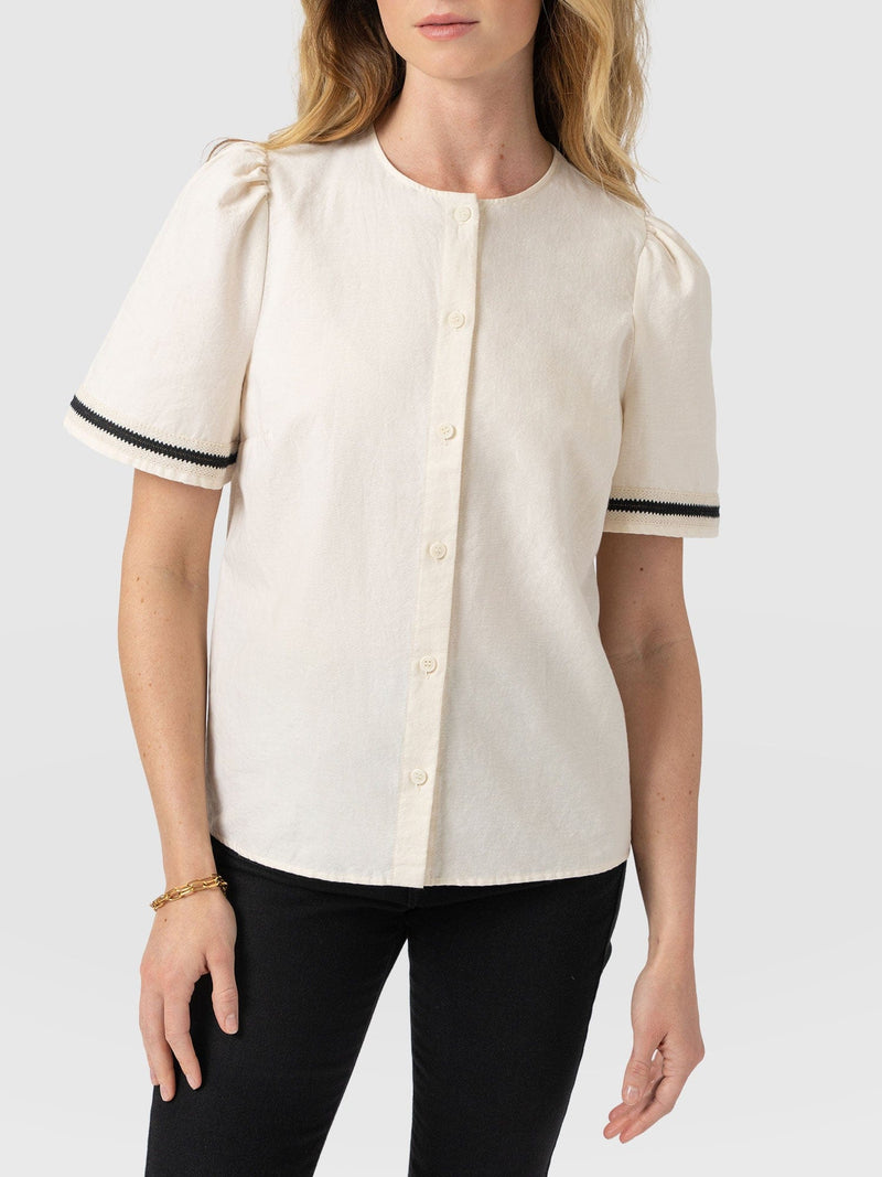 Tabitha Blouse - Cream - Women's Blouses | Saint + Sofia® EU