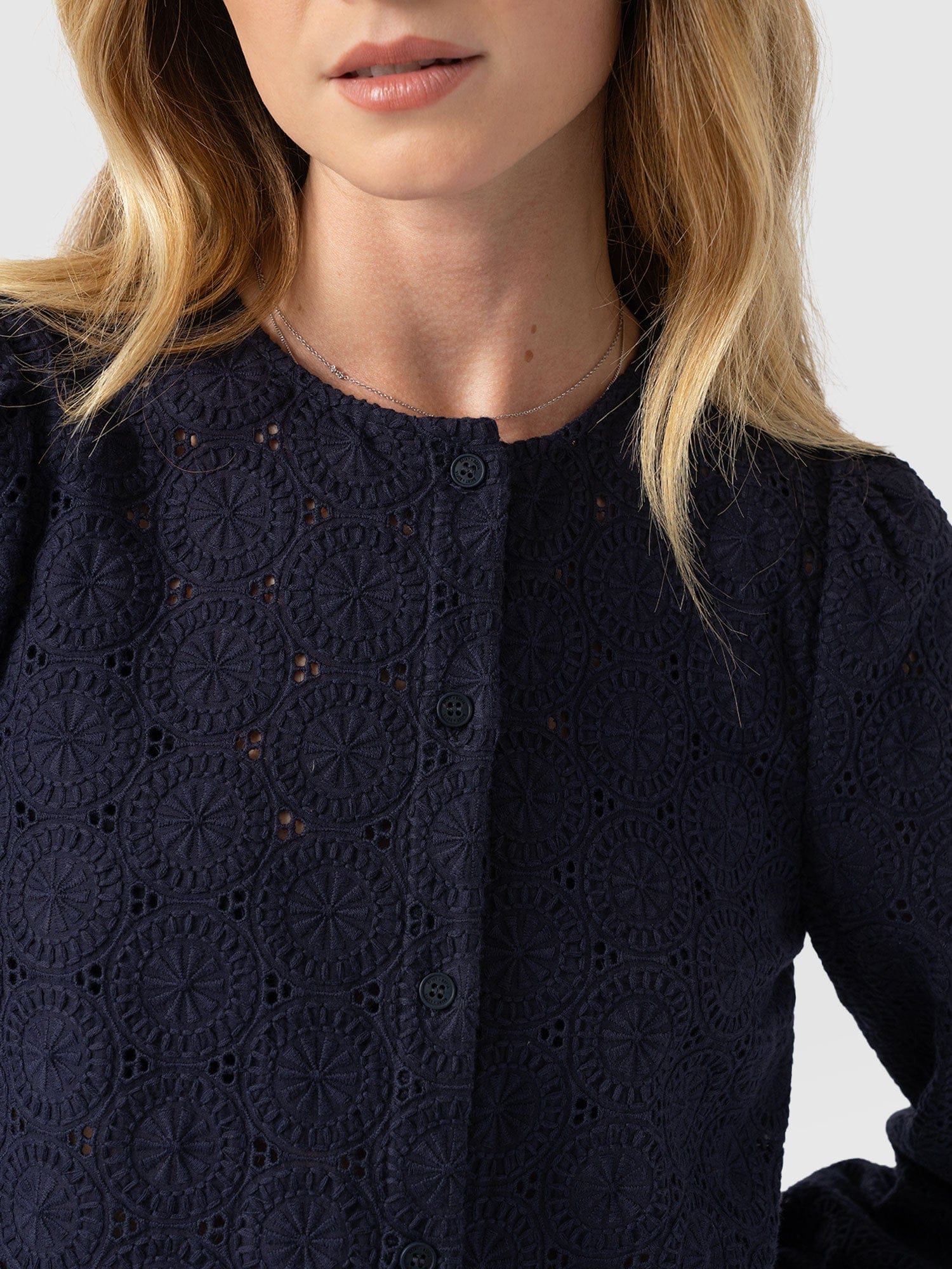 Tabitha Blouse - Navy - Women's Blouses | Saint + Sofia® EU