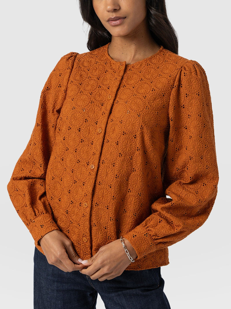 Tabitha Blouse Tan - Women's Blouses | Saint + Sofia® EU