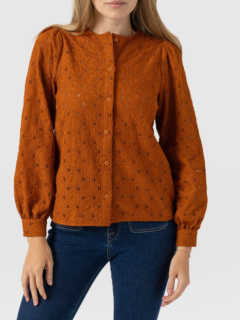 Tabitha Blouse Tan - Women's Blouses | Saint + Sofia® EU