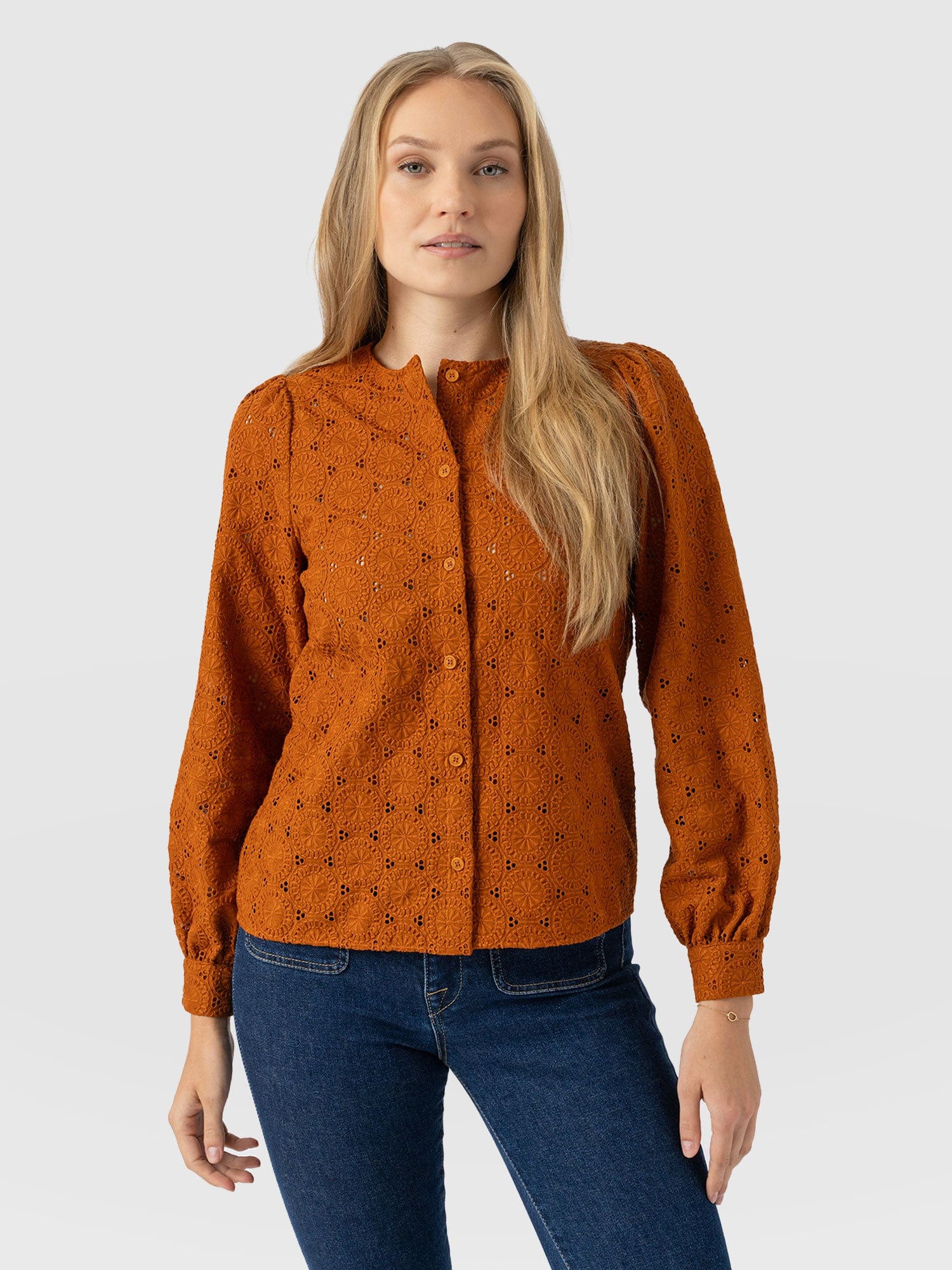 Tabitha Blouse Tan - Women's Blouses | Saint + Sofia® EU