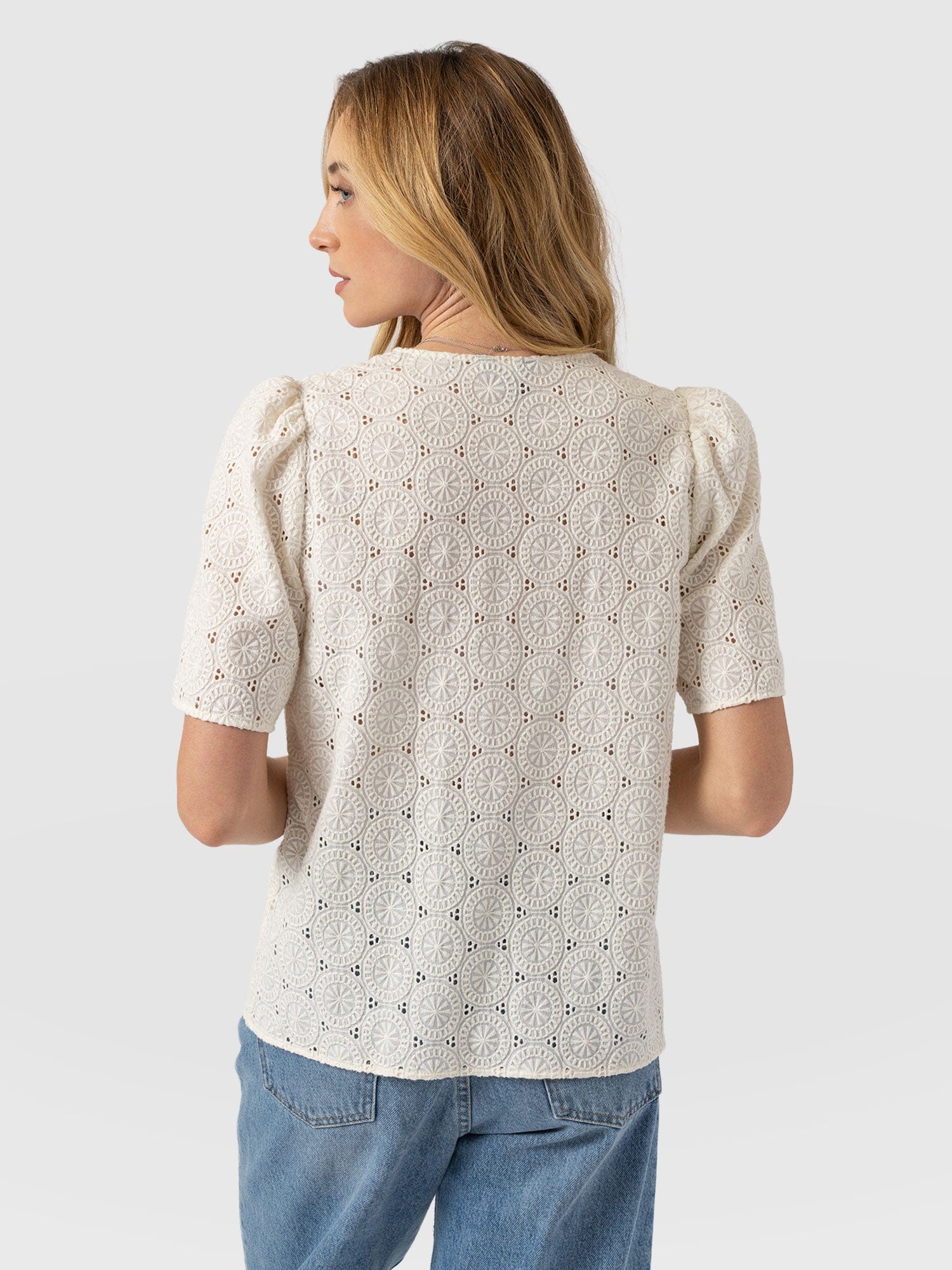 Tabitha Short Sleeve Blouse - Cream - Women's Blouses | Saint + Sofia® EU