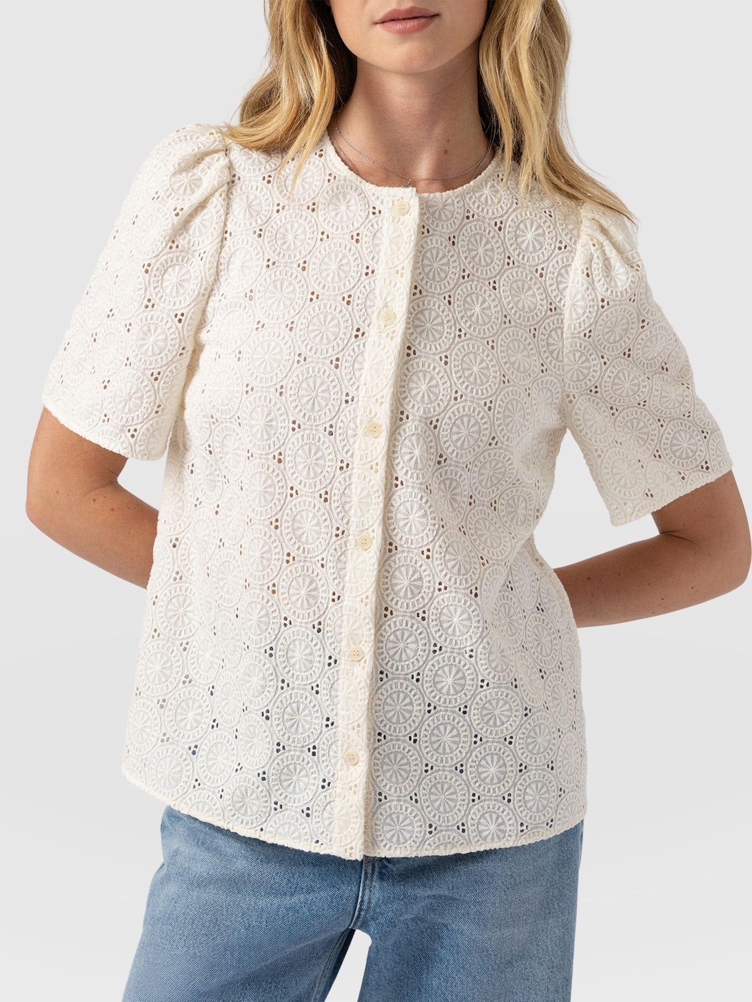 Tabitha Short Sleeve Blouse - Cream - Women's Blouses | Saint + Sofia® EU