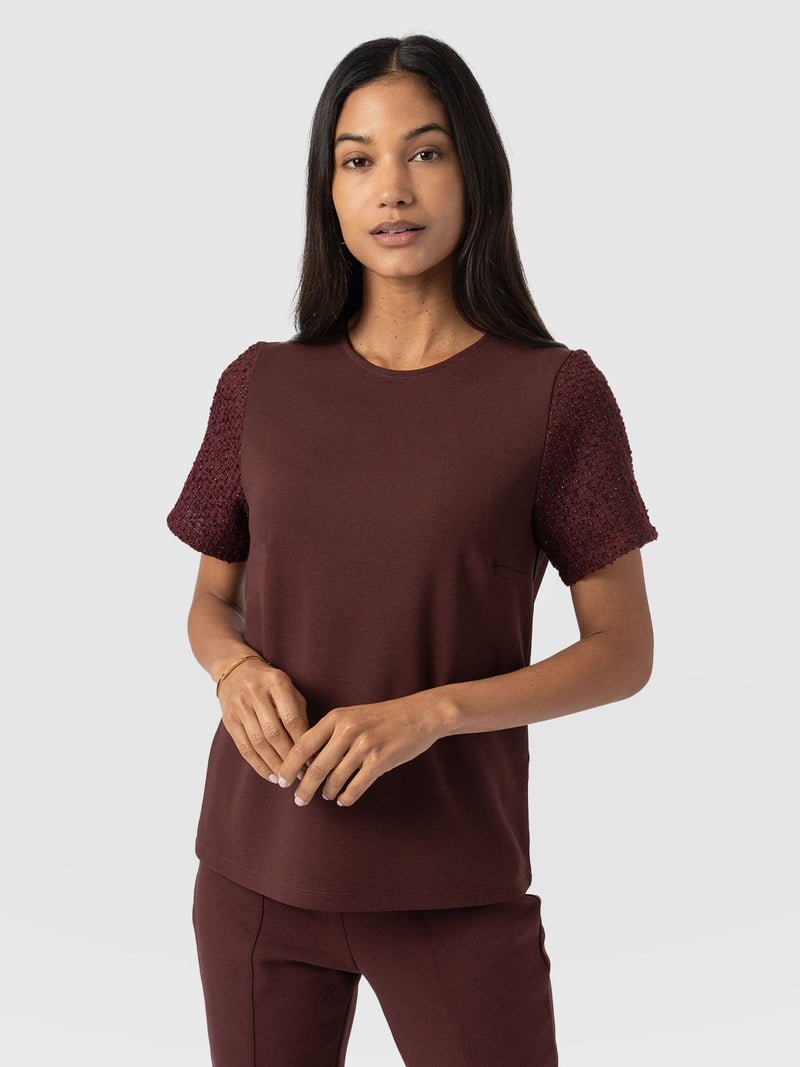 Taylor Rayner Contrast Tee Maroon - Women's T-Shirts | Saint + Sofia® EU