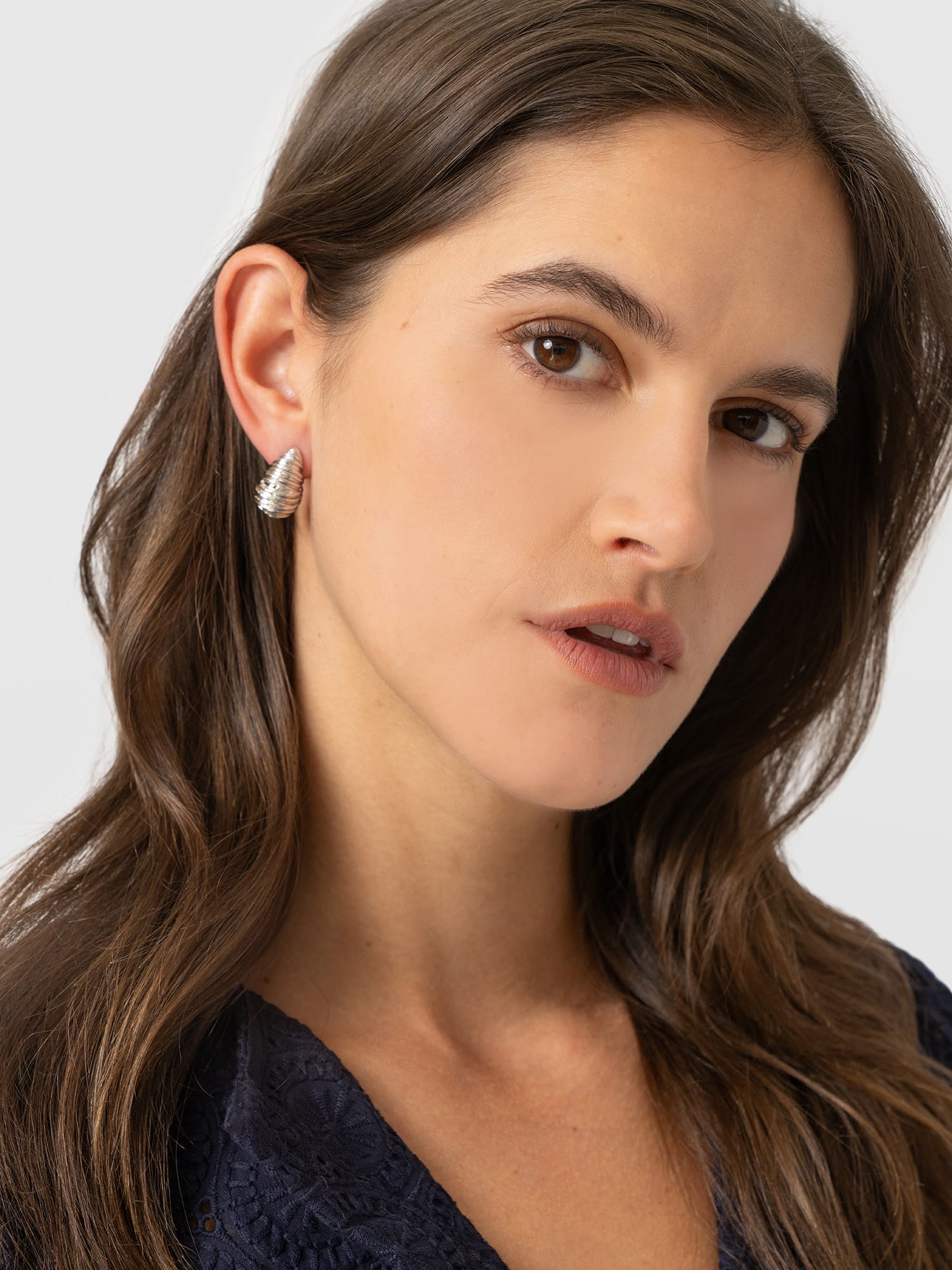 Teardrop Swirl Earrings - Silver - Women's Jewellers | Saint and Sofia® EU