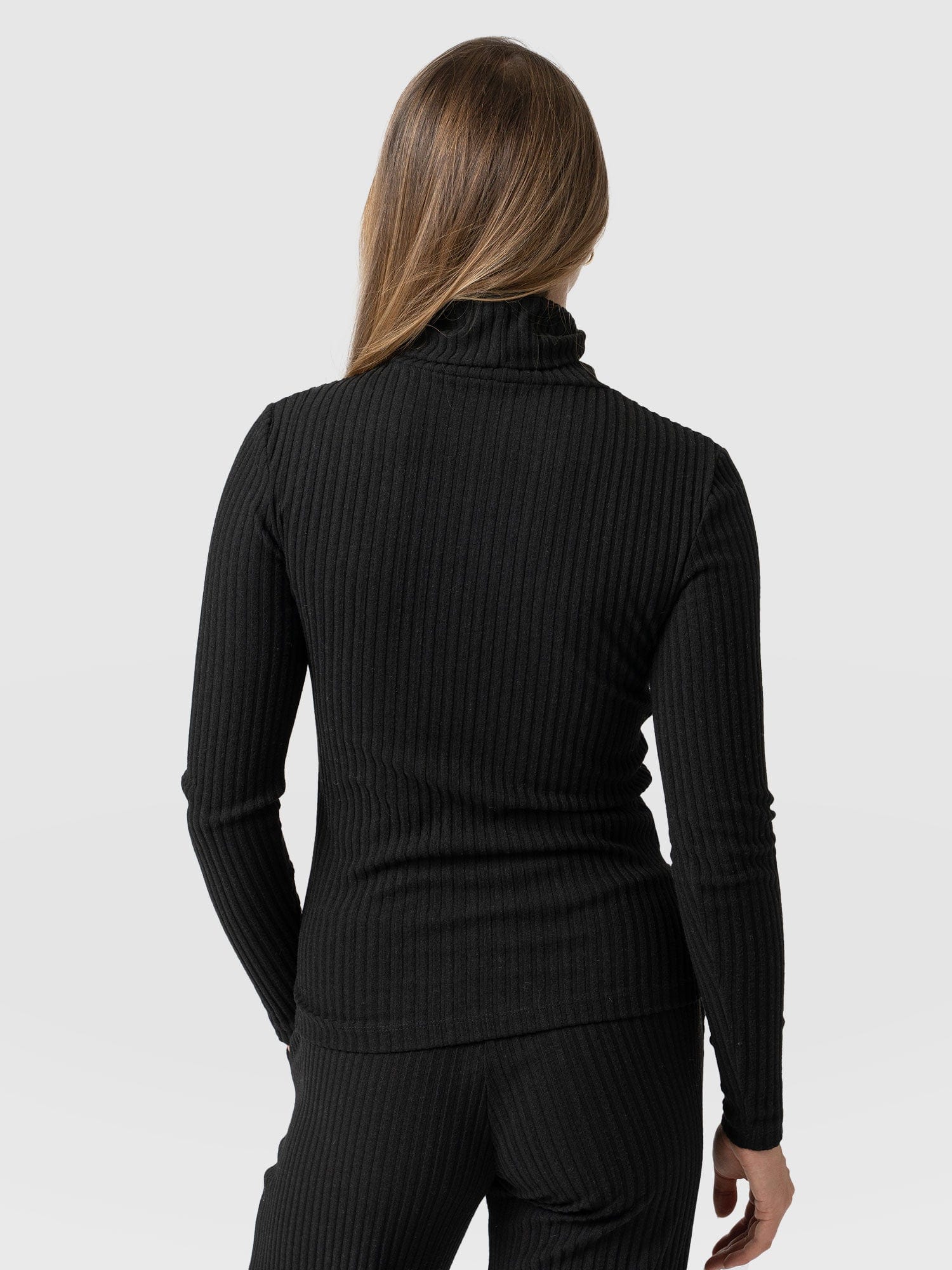 Tempest Roll Neck Black - Women's Tops | Saint + Sofia® EU