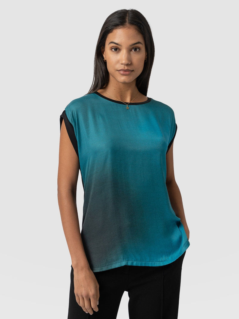 Turn Up Contrast Tee Blue Coral - Women's T-Shirts | Saint + Sofia® EU