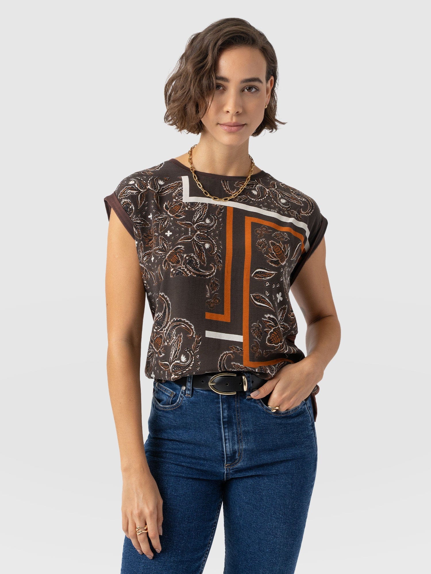 Turn Up Contrast Tee - Brown Paisley - Women's T-shirts | Saint + Sofia? EU