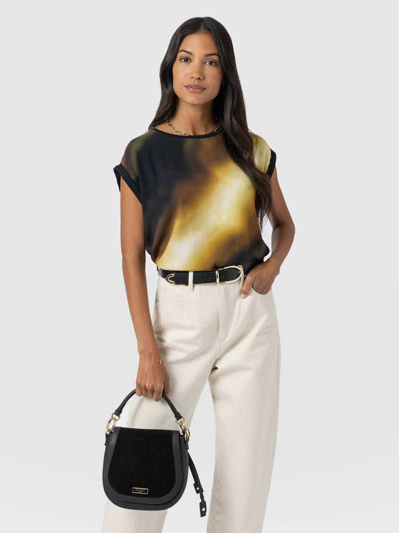 Turn Up Contrast Tee - Yellow Gradient - Women's T-shirts | Saint + Sofia® EU
