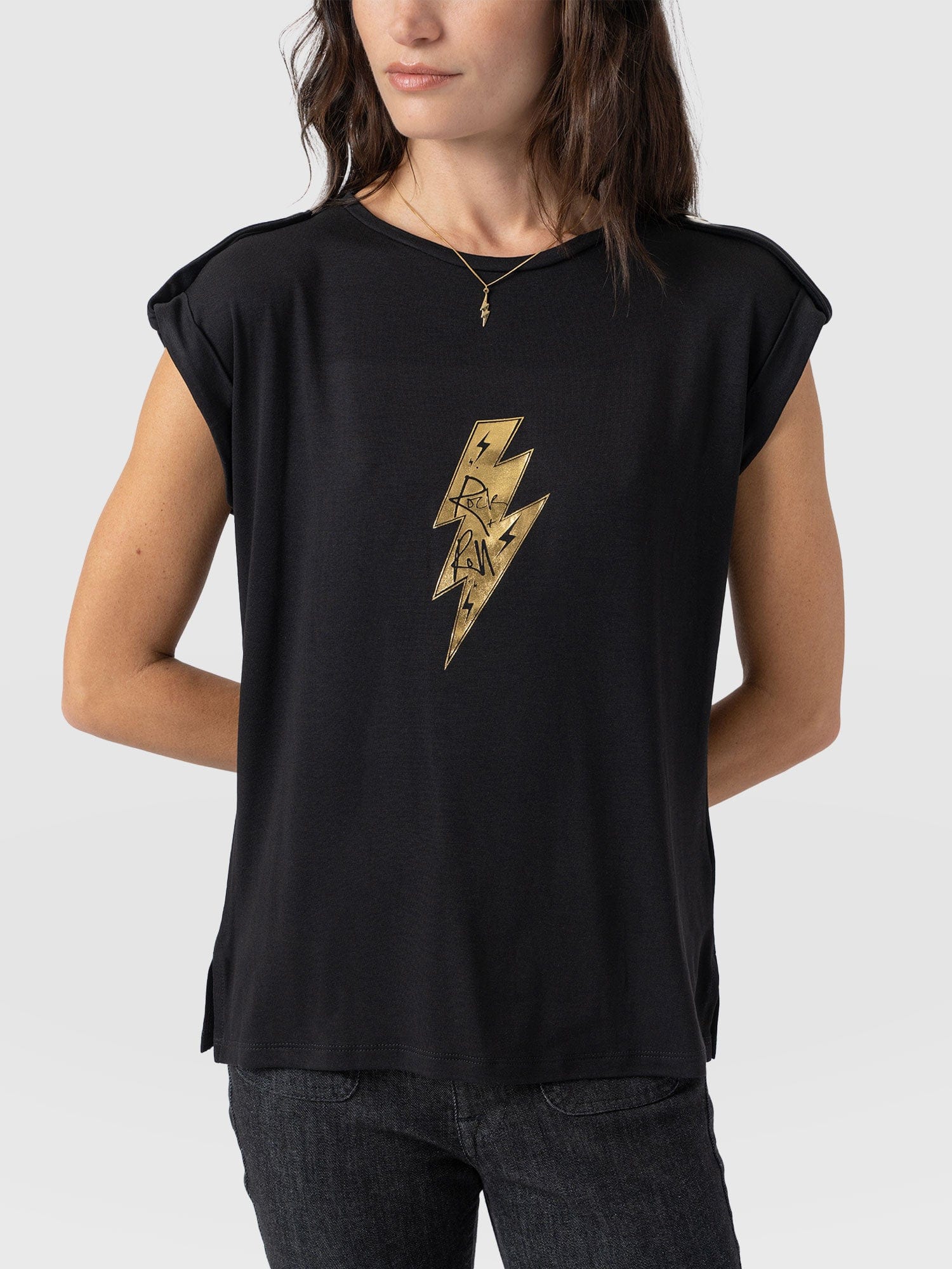 Turn-Up Tee Black Rock - Women's T-Shirts | Saint + Sofia® EU
