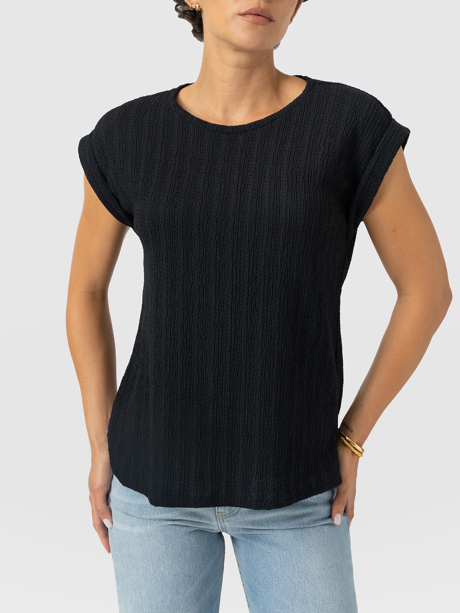 Turn Up Tee - Black Textured - Women's T-shirts | Saint and Sofia® EU