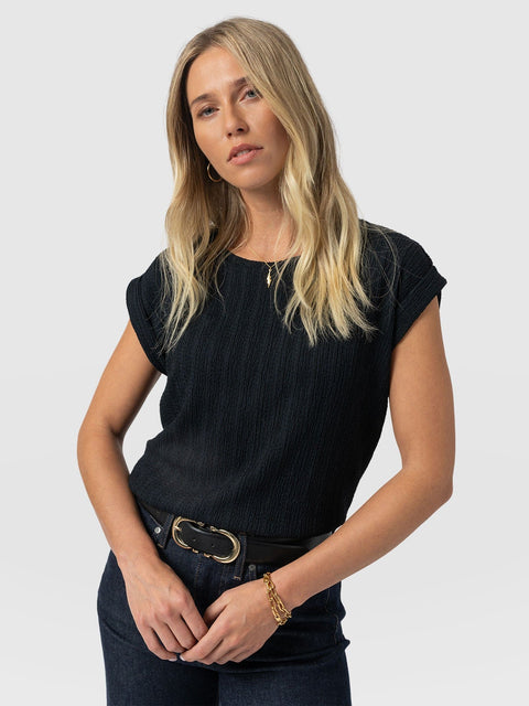 Turn Up Tee - Black Textured - Women's T-shirts | Saint + Sofia® EU