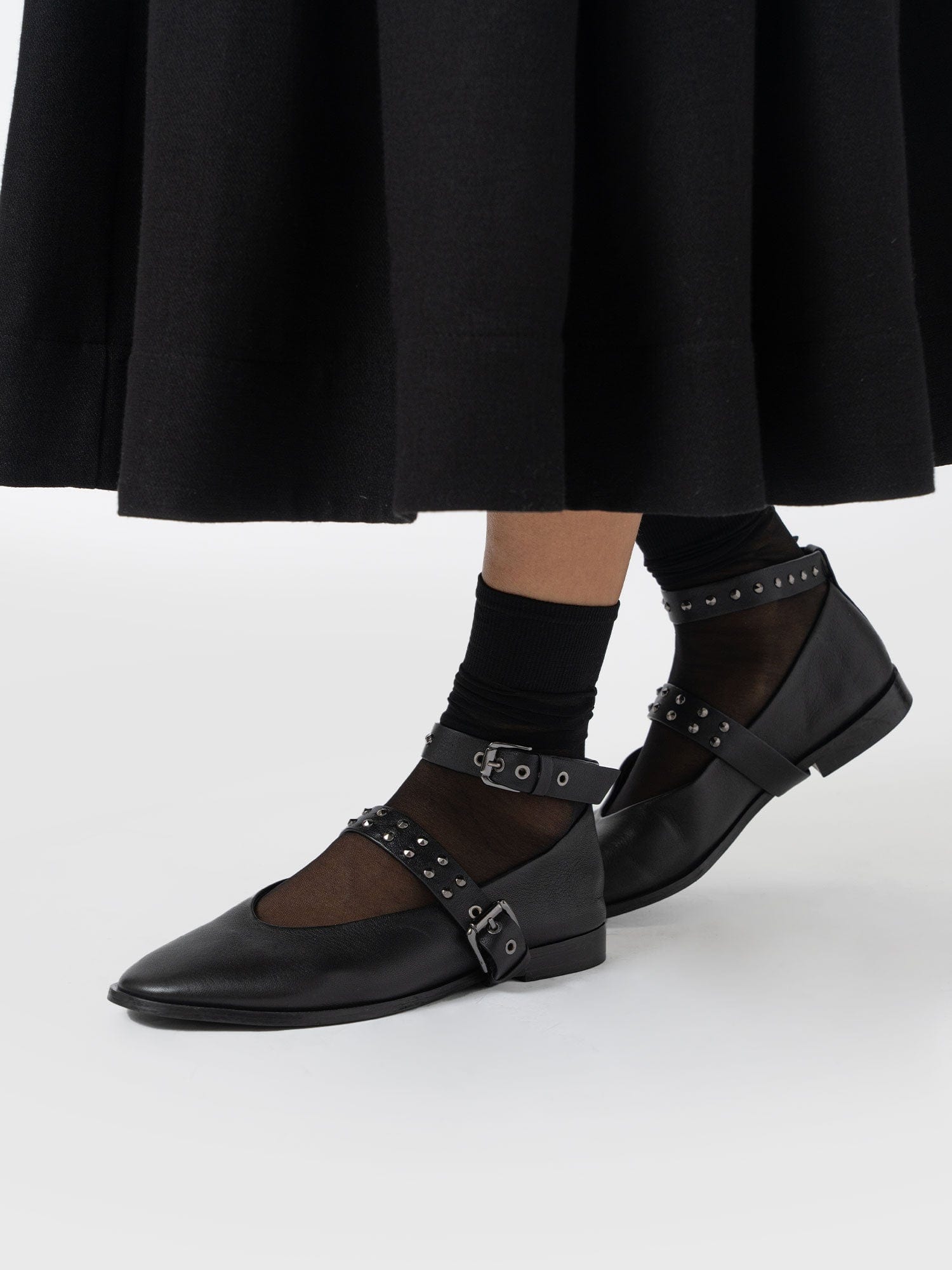 Vega Studded Ballerina Flats - Black - Women's Shoes | Saint + Sofia? EU