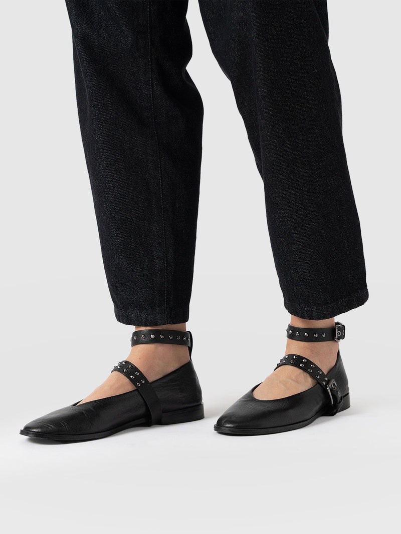 Vega Studded Ballerina Flats - Black - Women's Shoes | Saint + Sofia? EU