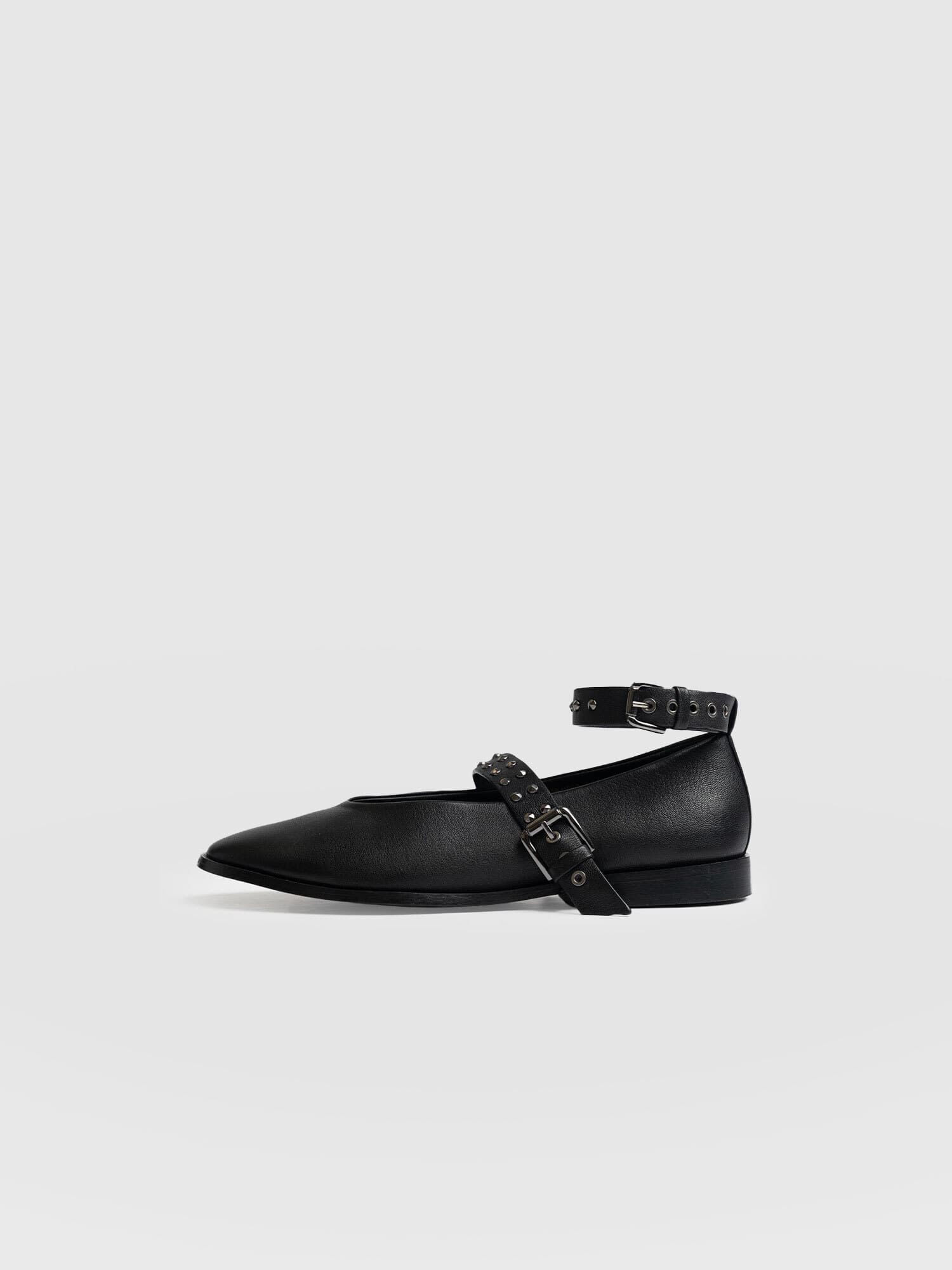 Vega Studded Ballerina Flats - Black - Women's Shoes | Saint + Sofia? EU