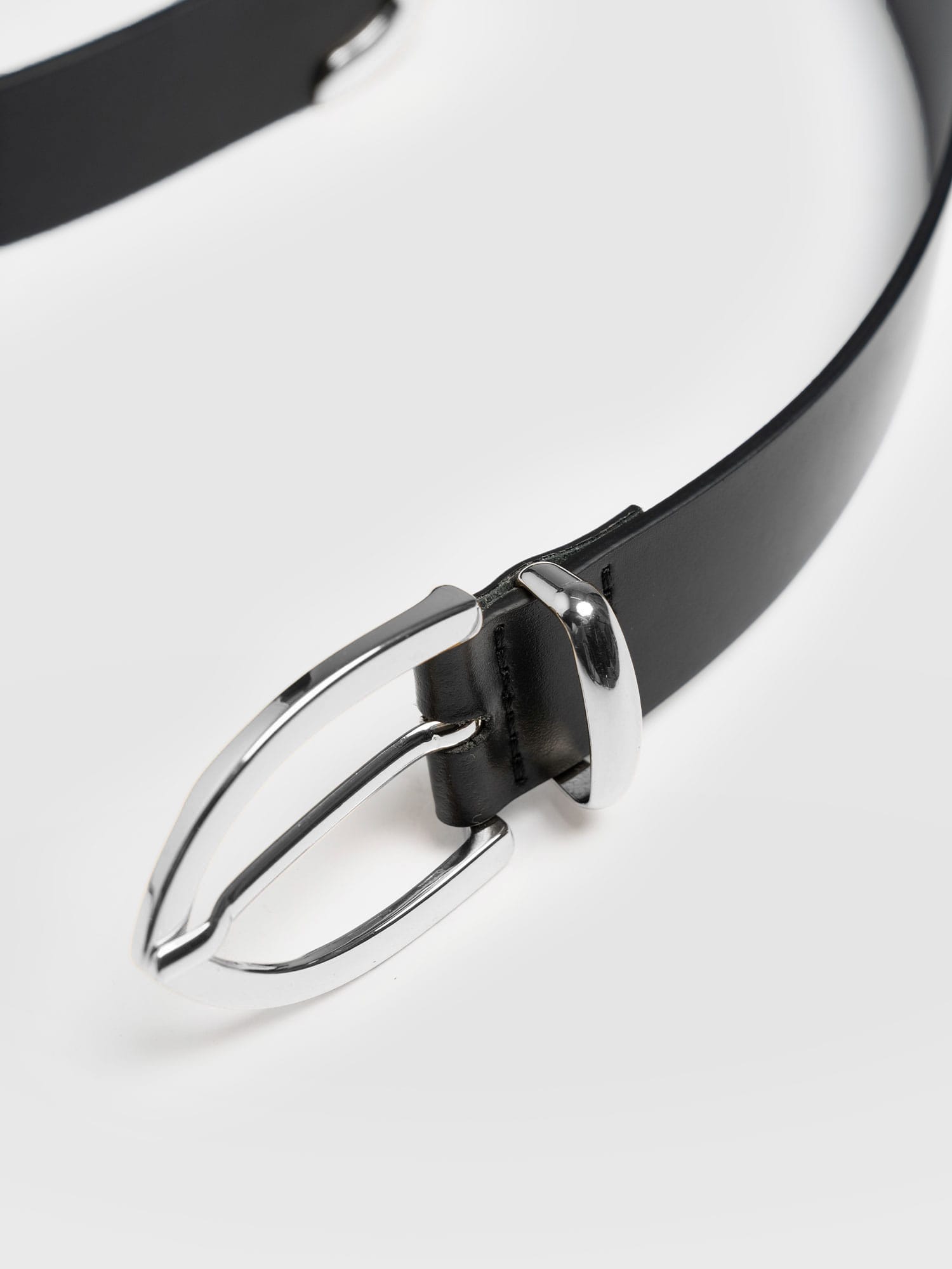 Victory Belt - Black/Silver - Women's Accessories | Saint + Sofia® EU