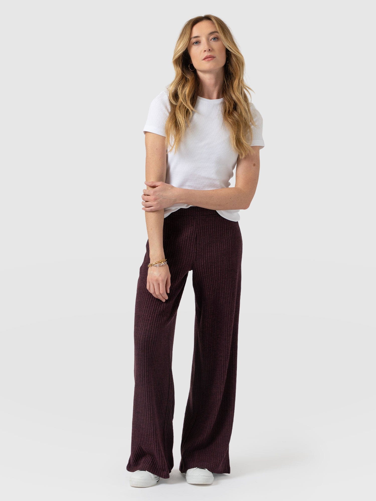 Victory Rib Wide Leg Pant Burgundy - Women's Trousers | Saint + Sofia® EU