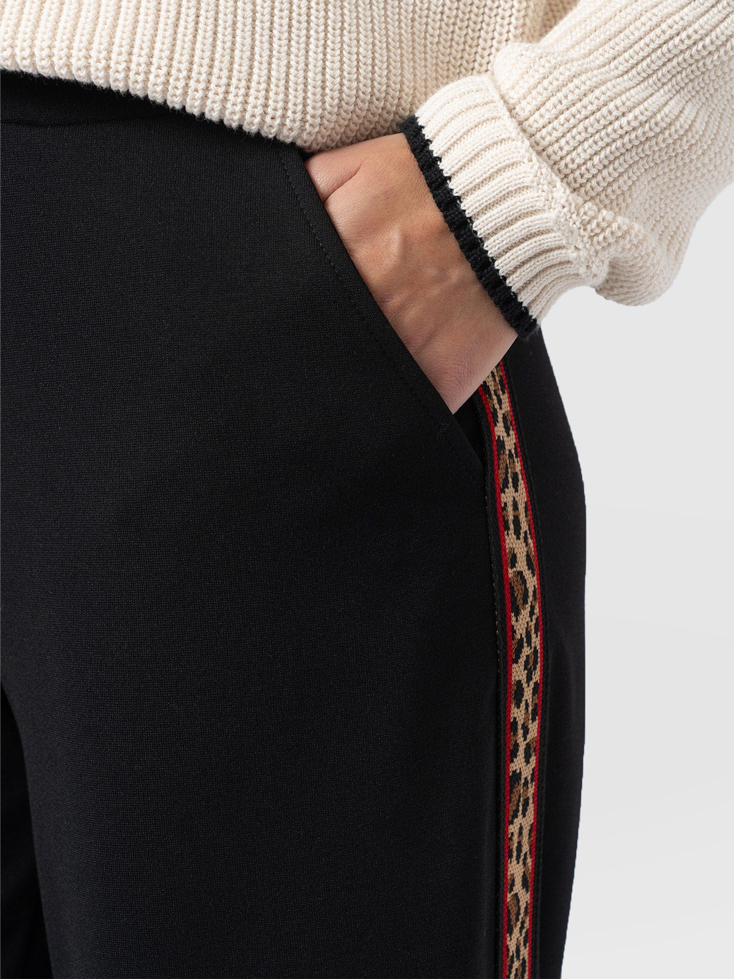 Victory Straight Leg Pant - Black - Leopard - Women's Trousers | Saint + Sofia® EU