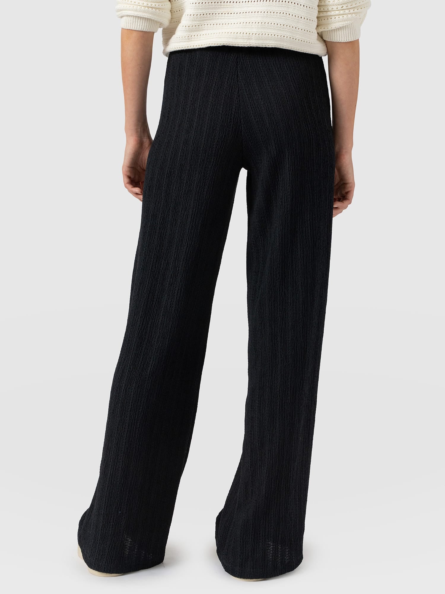 Hoxton Straight Leg Pant - Black Textured - Women's Trousers | Saint and Sofia® EU